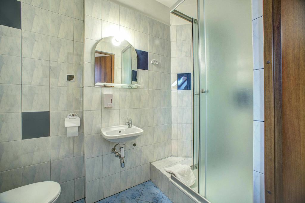 Xavito Bed & Breakfast Sanok Ruang foto