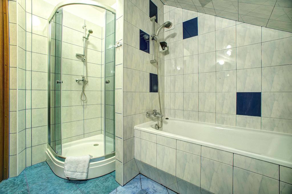 Xavito Bed & Breakfast Sanok Ruang foto