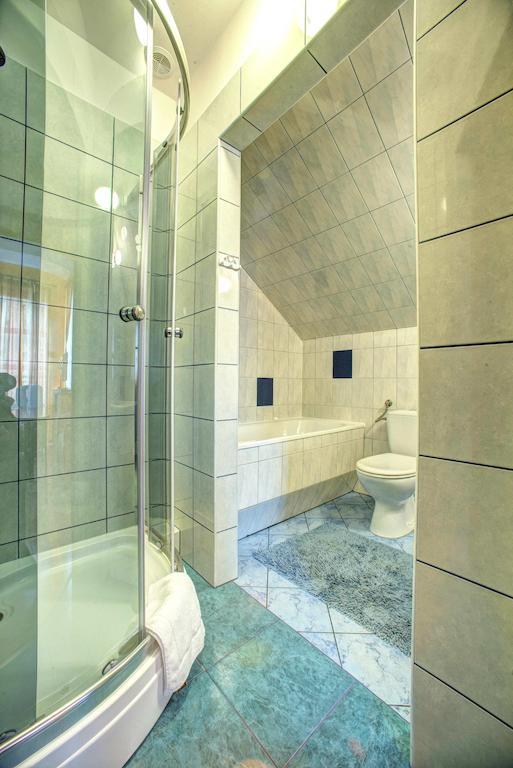 Xavito Bed & Breakfast Sanok Ruang foto